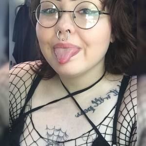 Meet your Posher, Katelyn